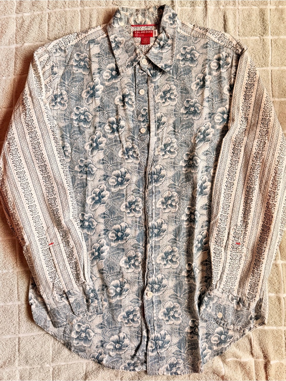 Guess Men's Blue and White Floral-Striped Button-Down Shirt